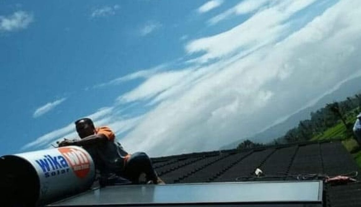 Panduan WIKA Water Heater untuk hotel dan apartemen Jakarta, kapasitas, sistem sentral, efisiensi, dan perawatan.